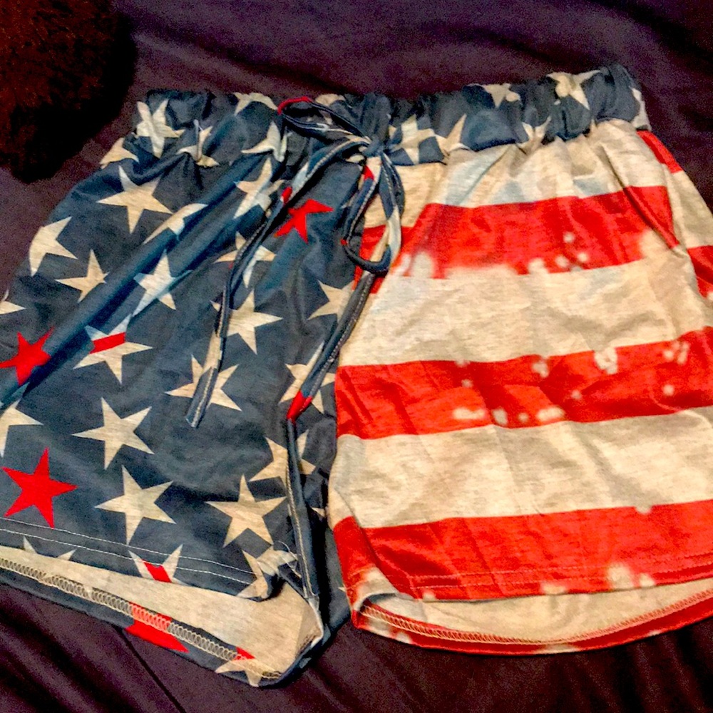 Flag shorts